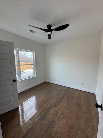 923 Adele Street, Houston, TX 77009