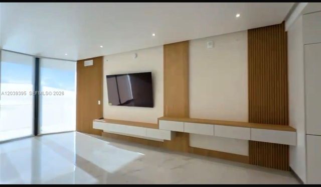700 NE 24th Street 1505, Miami, FL 33137