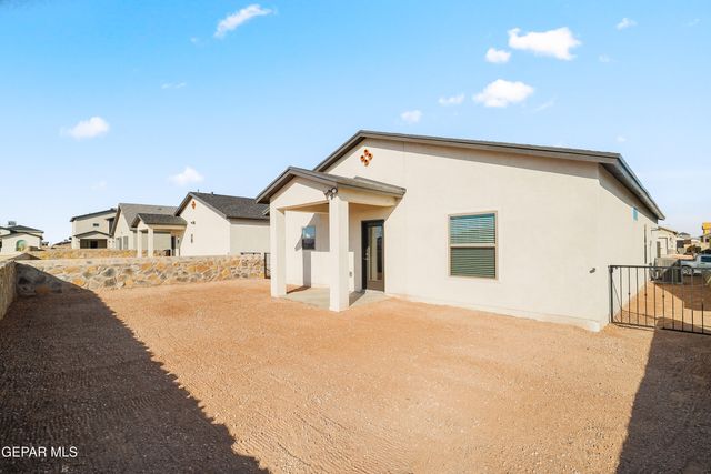 13833 Summer Wave Avenue, El Paso, TX 79928