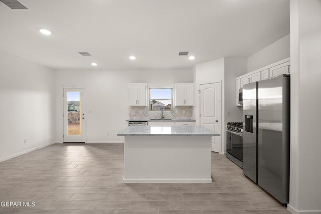 13833 Summer Wave Avenue, El Paso, TX 79928