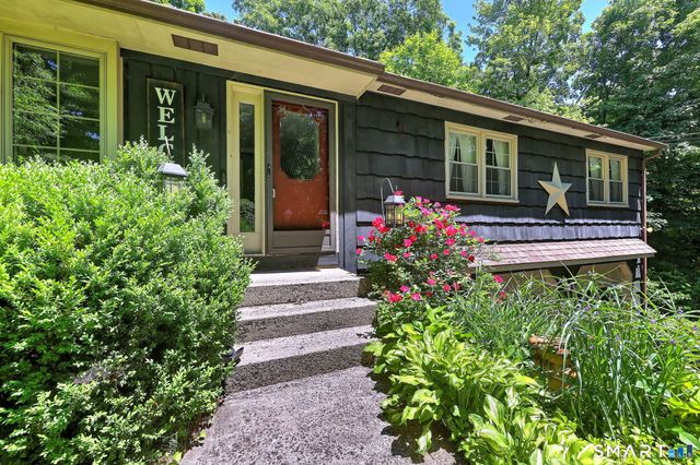 128 Cedar Lane, Beacon Falls, CT 06403