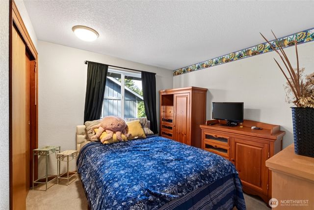 6412 45th Street W, University Place, WA 98466