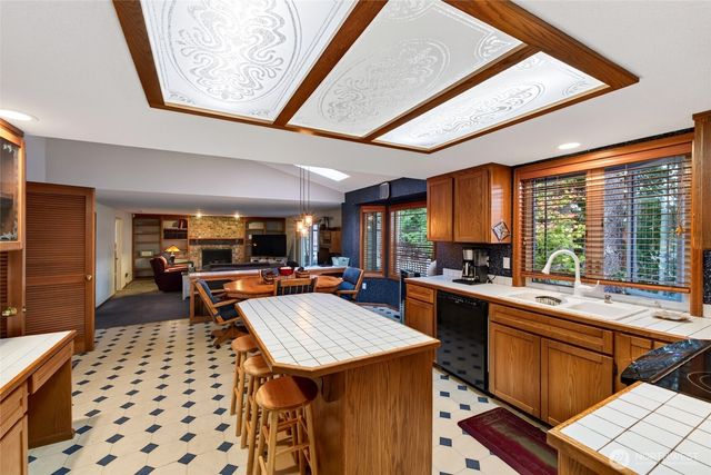 6412 45th Street W, University Place, WA 98466