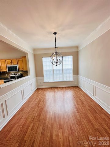 8419 Heron Glen Drive, Charlotte, NC 28269