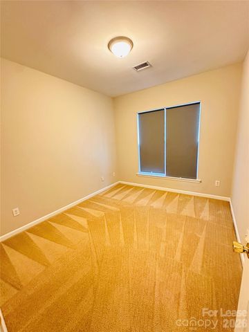 8419 Heron Glen Drive, Charlotte, NC 28269