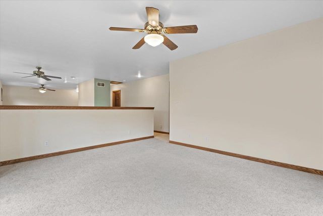 W361S4901 Wildflower COURT, Dousman, WI 53118
