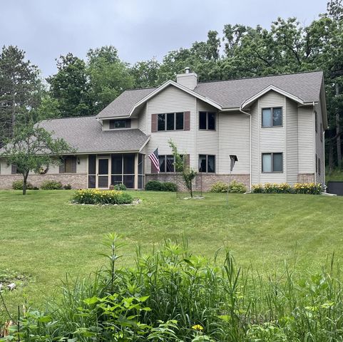 W361S4901 Wildflower COURT, Dousman, WI 53118