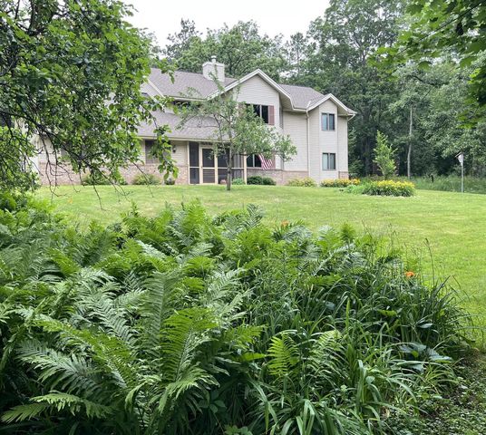 W361S4901 Wildflower COURT, Dousman, WI 53118
