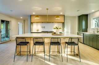 9909 Oliver DR, Austin, TX 78736