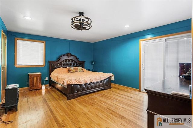 88 Tall Oaks Drive, East Brunswick, NJ 08816
