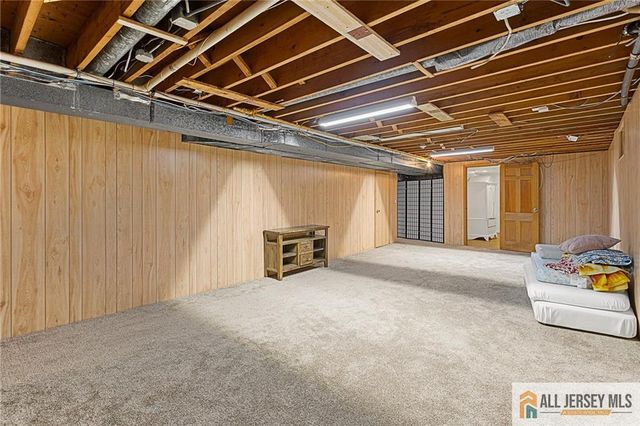 88 Tall Oaks Drive, East Brunswick, NJ 08816