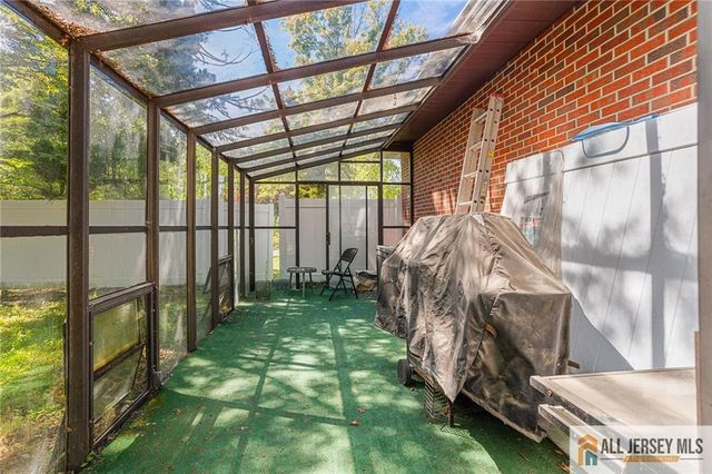 88 Tall Oaks Drive, East Brunswick, NJ 08816