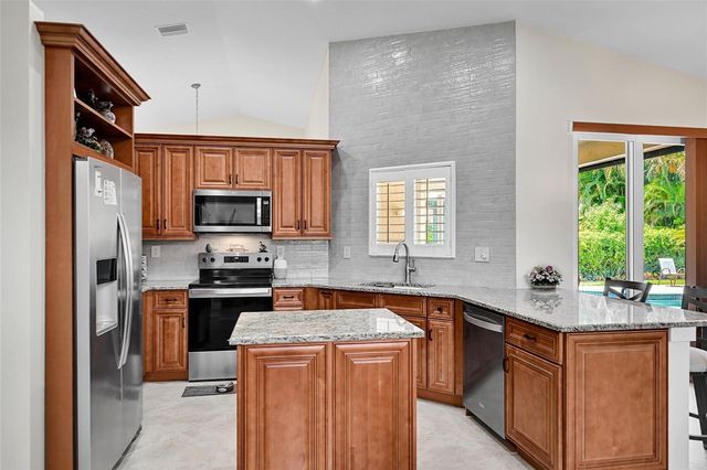 4910 NW 104th Avenue, Coral Springs, FL 33076
