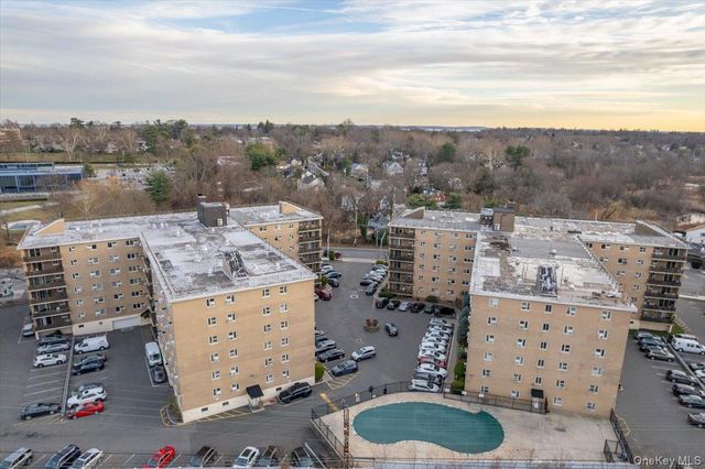 480 Halstead Avenue 5M, Harrison, NY 10528