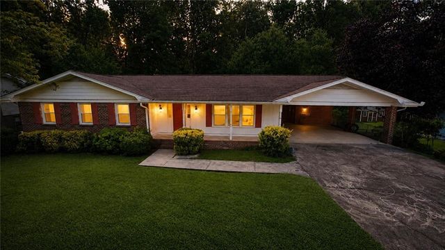 2148 Eastwood Drive SW, Snellville, GA 30078
