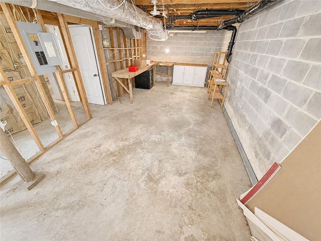 2148 Eastwood Drive SW, Snellville, GA 30078