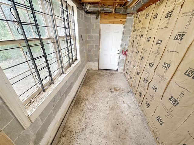 2148 Eastwood Drive SW, Snellville, GA 30078