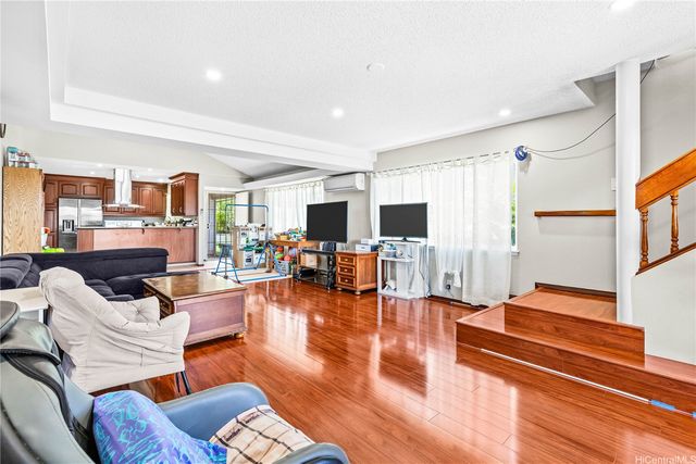 94-488 Ahaula Street, Mililani, HI 96789