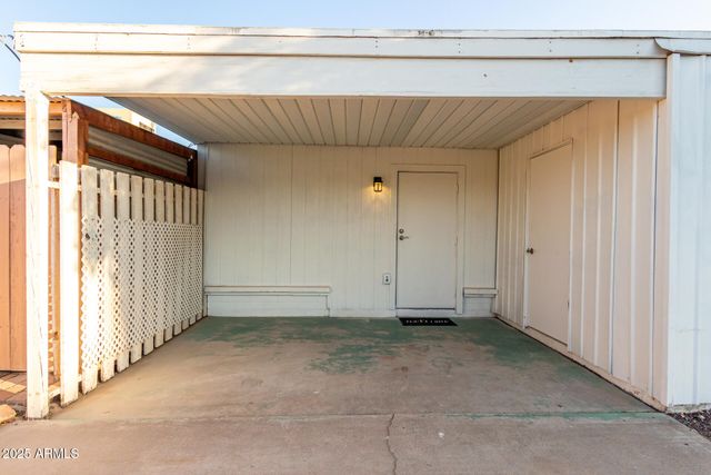 10516 W Peoria Avenue, Sun City, AZ 85351