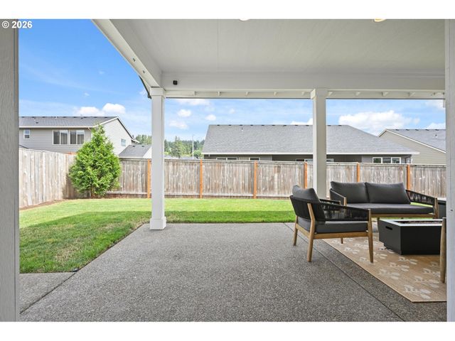 1474 MEADOW Ave, Silverton, OR 97381