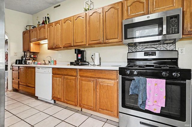 27741 A Court, Elkhart, IN 46514
