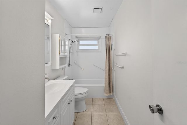 1204 HACIENDA DRIVE, Sun City Center, FL 33573