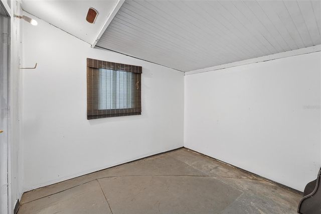 1204 HACIENDA DRIVE, Sun City Center, FL 33573