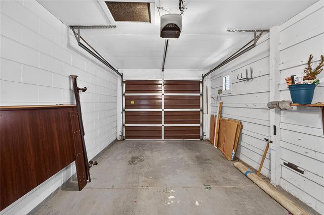 1204 HACIENDA DRIVE, Sun City Center, FL 33573