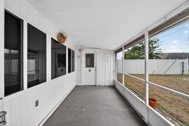 1204 HACIENDA DRIVE, Sun City Center, FL 33573