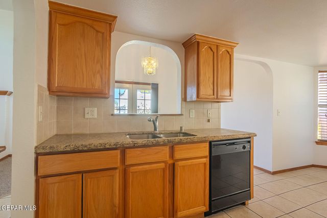 12259 TIERRA LOMA Road, El Paso, TX 79938