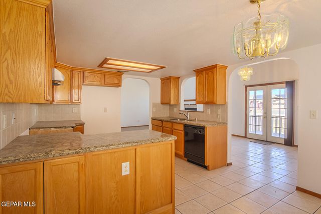 12259 TIERRA LOMA Road, El Paso, TX 79938