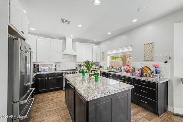 3455 E MAYBERRY Court, Gilbert, AZ 85297