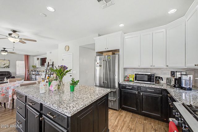 3455 E MAYBERRY Court, Gilbert, AZ 85297
