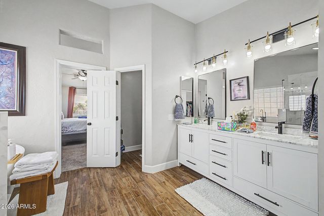 3455 E MAYBERRY Court, Gilbert, AZ 85297