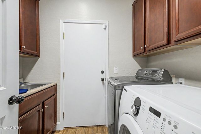 3455 E MAYBERRY Court, Gilbert, AZ 85297