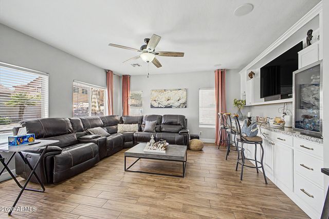 3455 E MAYBERRY Court, Gilbert, AZ 85297