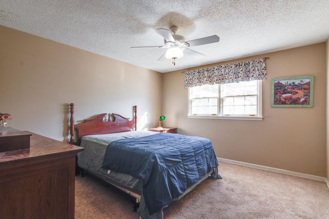 2618 ABERCORN CV, Memphis, TN 38119