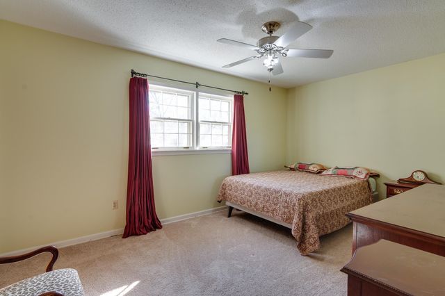 2618 ABERCORN CV, Memphis, TN 38119