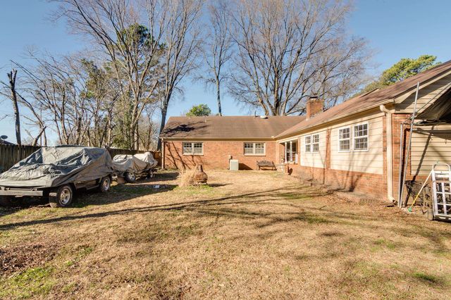 2618 ABERCORN CV, Memphis, TN 38119