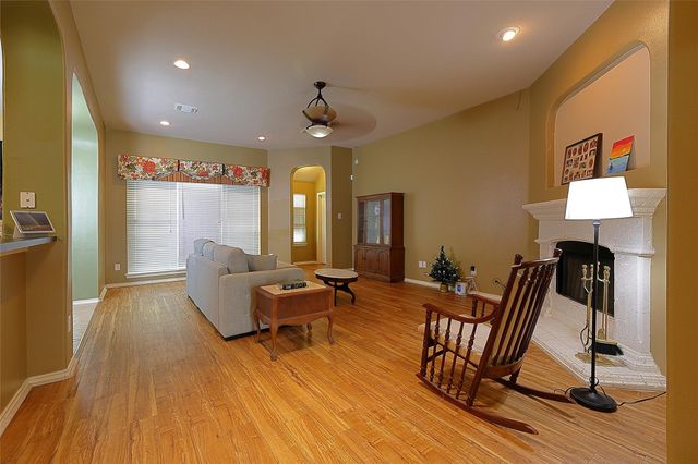 2142 Robinwood Drive, Deer Park, TX 77536