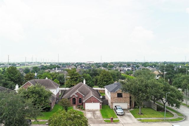 2142 Robinwood Drive, Deer Park, TX 77536