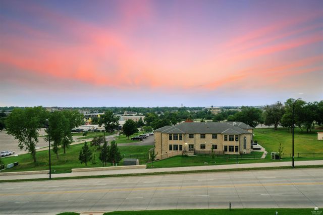 1700 N Manhattan Ave Apt 307, Manhattan, KS 66502