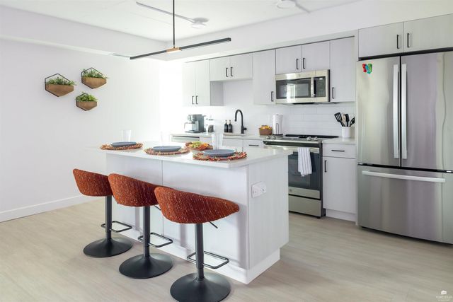 1700 N Manhattan Ave Apt 307, Manhattan, KS 66502