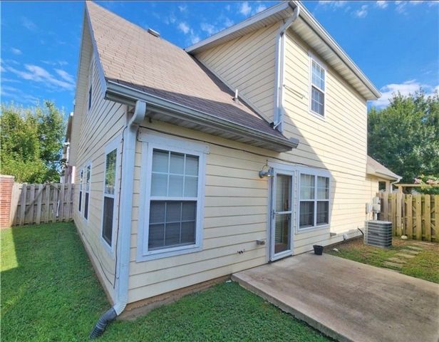 2800 SW Arbor Road, Bentonville, AR 72713