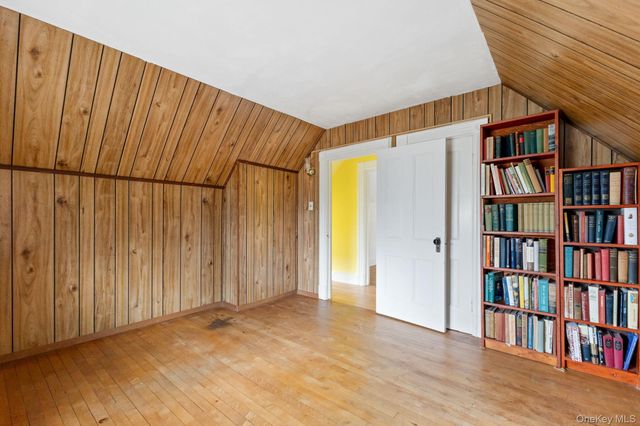 83 Hillside Avenue, Mount Kisco, NY 10549