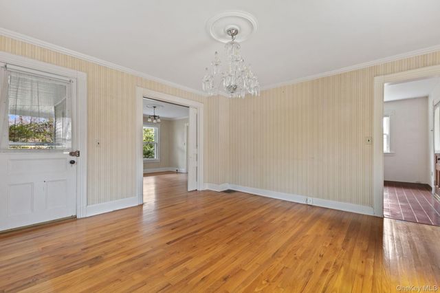 83 Hillside Avenue, Mount Kisco, NY 10549