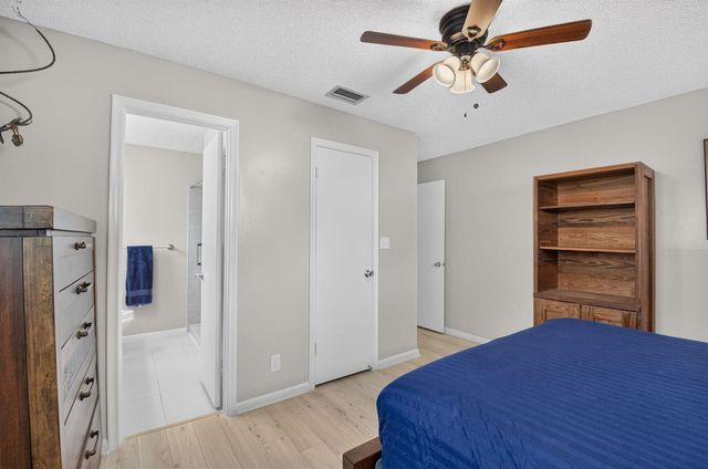 1710 SW 20th Street, Boynton Beach, FL 33426