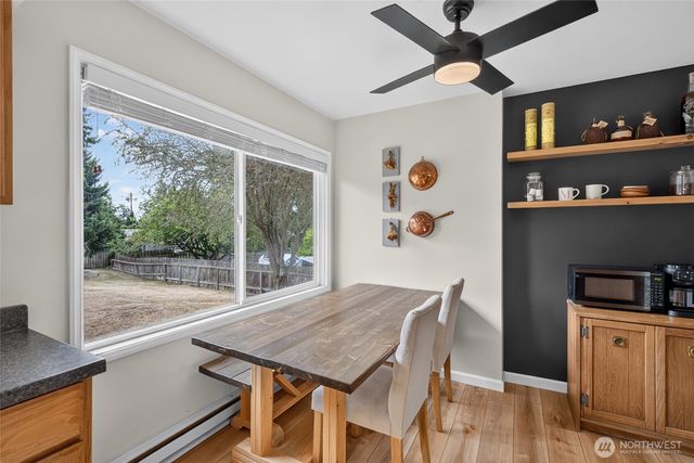 1581 NE 10th Avenue, Oak Harbor, WA 98277