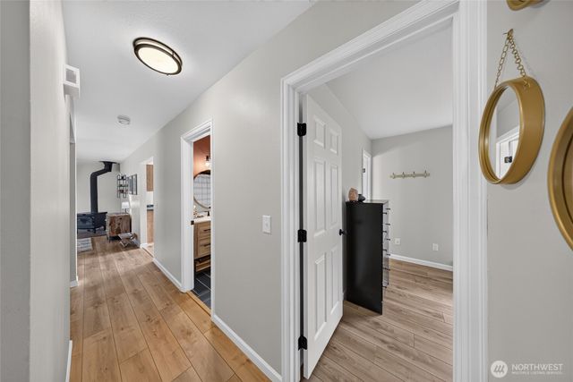 1581 NE 10th Avenue, Oak Harbor, WA 98277