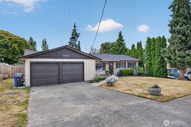 1581 NE 10th Avenue, Oak Harbor, WA 98277
